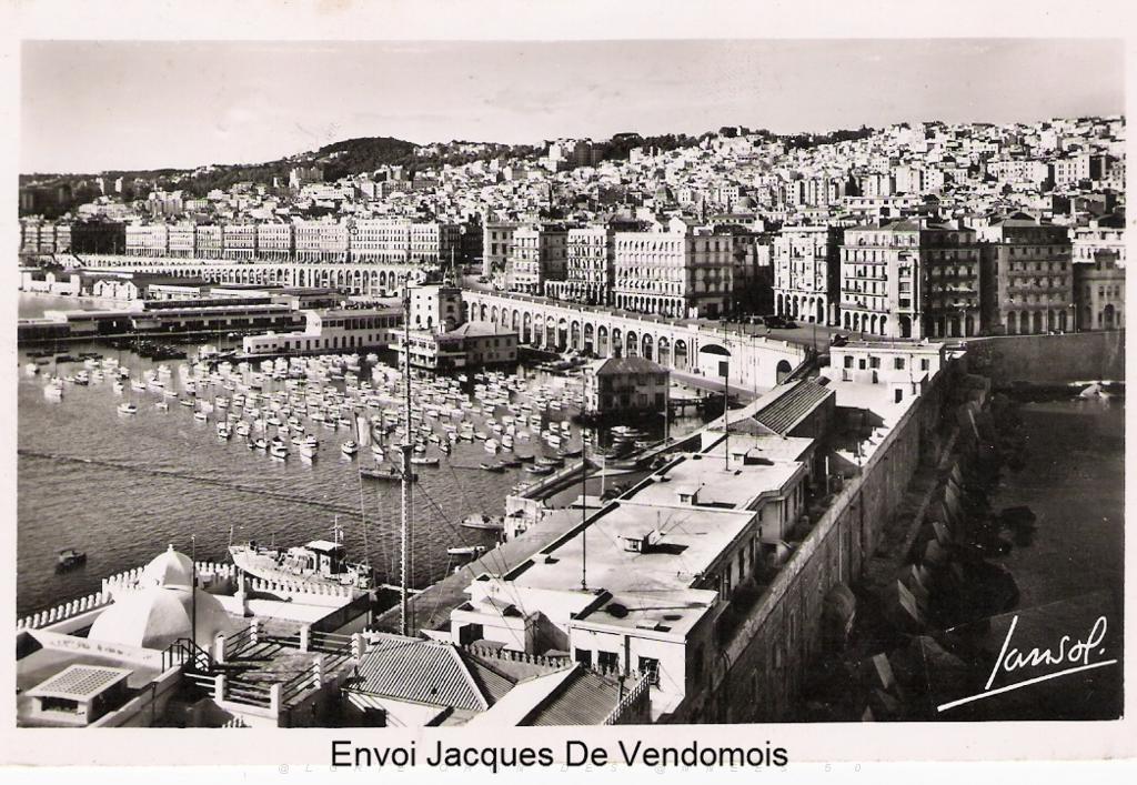 VUE D ALGER.JPG